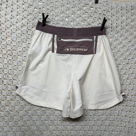 The North Face Trailwear OKT Trail Shorts Women Size M Cream Stretch Activewear - Picture 2 of 11